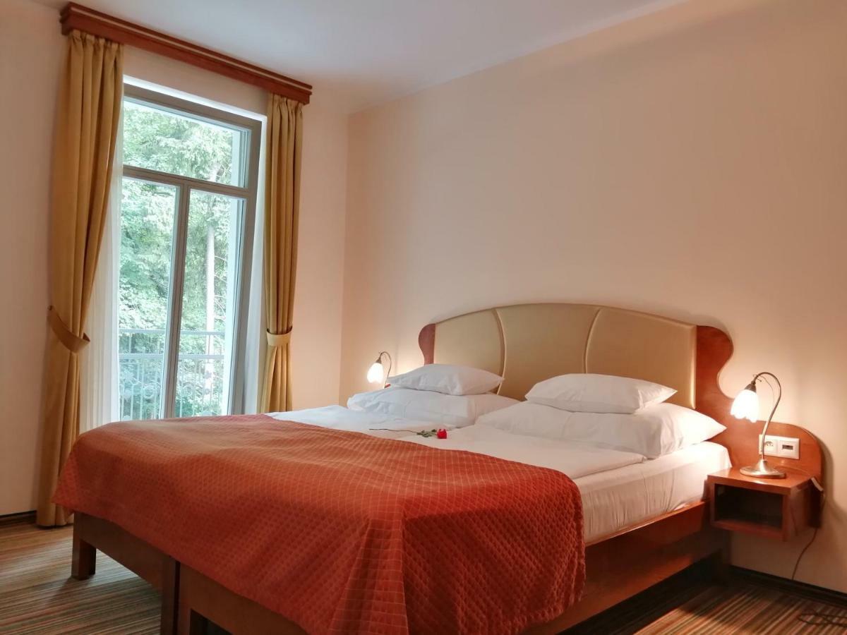 Parkhotel Forest มาเรียอานซเกลาซนี ภายนอก รูปภาพ